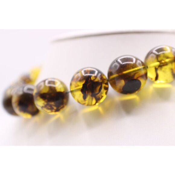 Vintage Lucite Faux Baltic Amber Large Bead 18" Necklace Gold-Tone Barrel Clasp - Picture 4 of 12